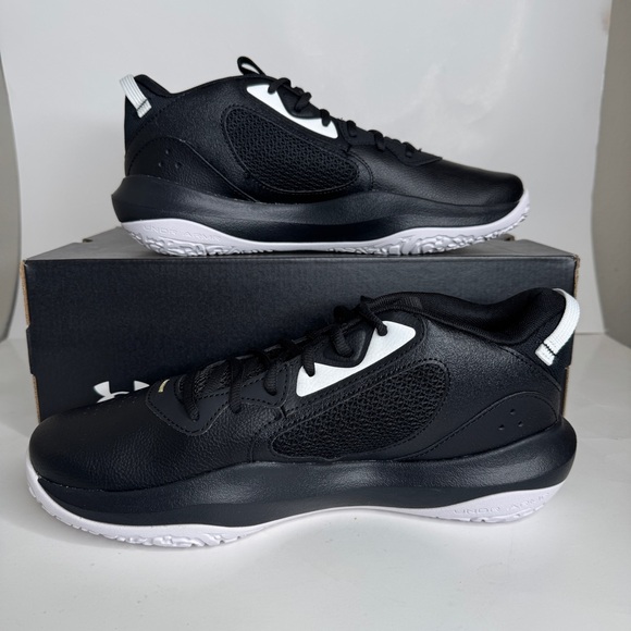 Under Armour UA Lockdown 6 Basketball Shoes Black Gold Men Sizes 10.5, 11.5 - Picture 2 of 7